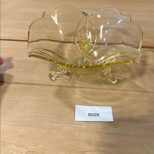 Fenton Glass Candy Dish Antique 3-footed bowl light canary yellow